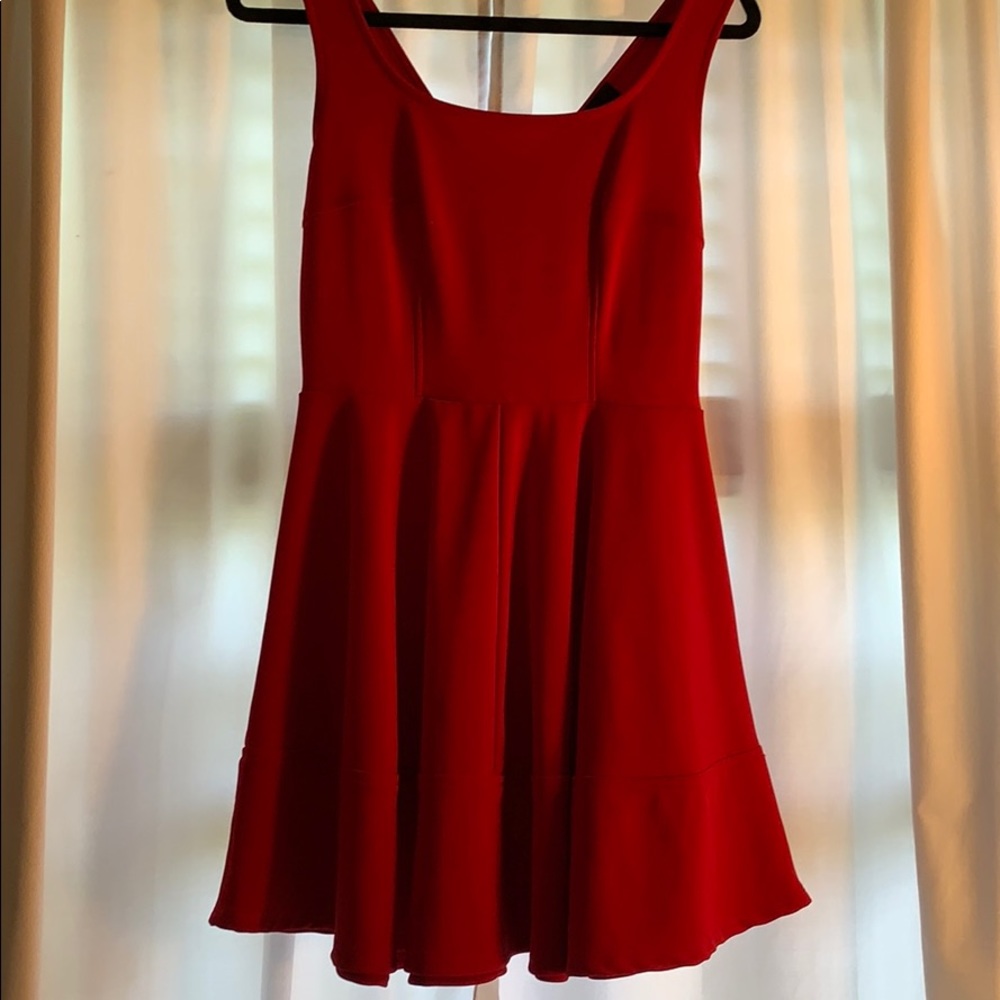red lulus dress